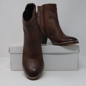 NWB! Women's Steve Madden Chescka Cognac Genuine Leather Booties - Size 7